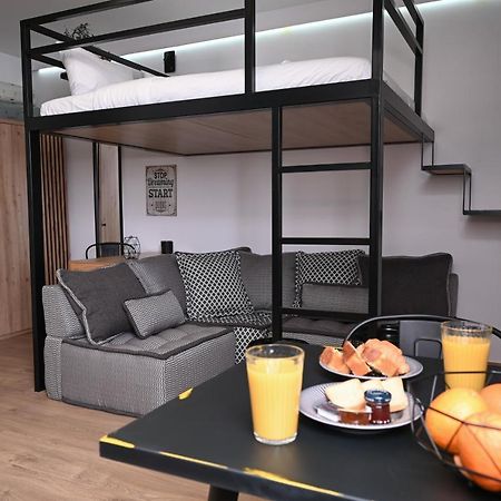 Апартаменти Urban Loft By Neuvel Афіни Екстер'єр фото